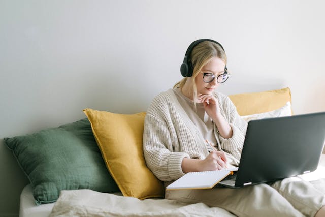 The Role of Online Therapy for Tinnitus Treatment